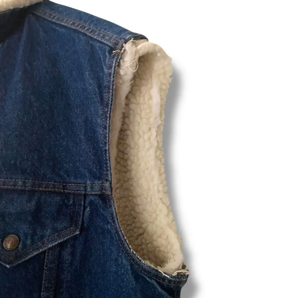 Vintage 1980s Levis Trucker Jean Blue Denim Sherpa Lined Vest Made In USA 40R